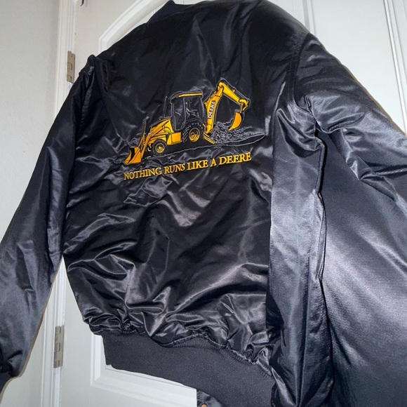 JOHN DEERE vintage Nothing Runs Like A Deere EMBROIDERED Tractor Jacket - Picture 9 of 10